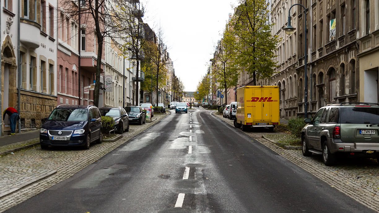 Sebastian-Bach-Straße 16 Außen 01