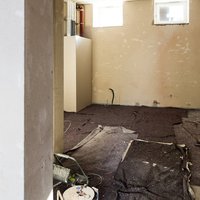 Brühl 42 Laden 2 Innen 01